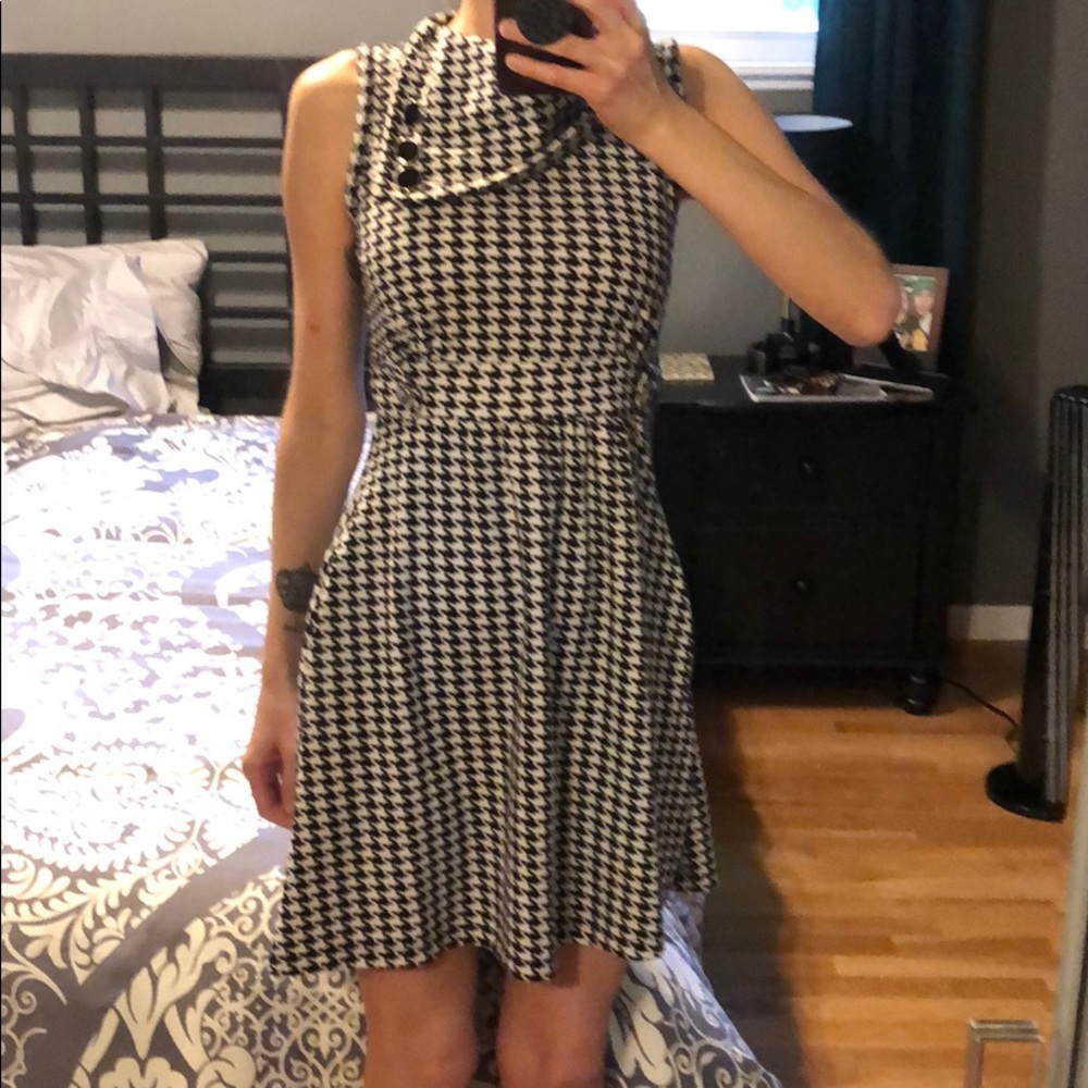 Houndstooth Sleeveless Dress